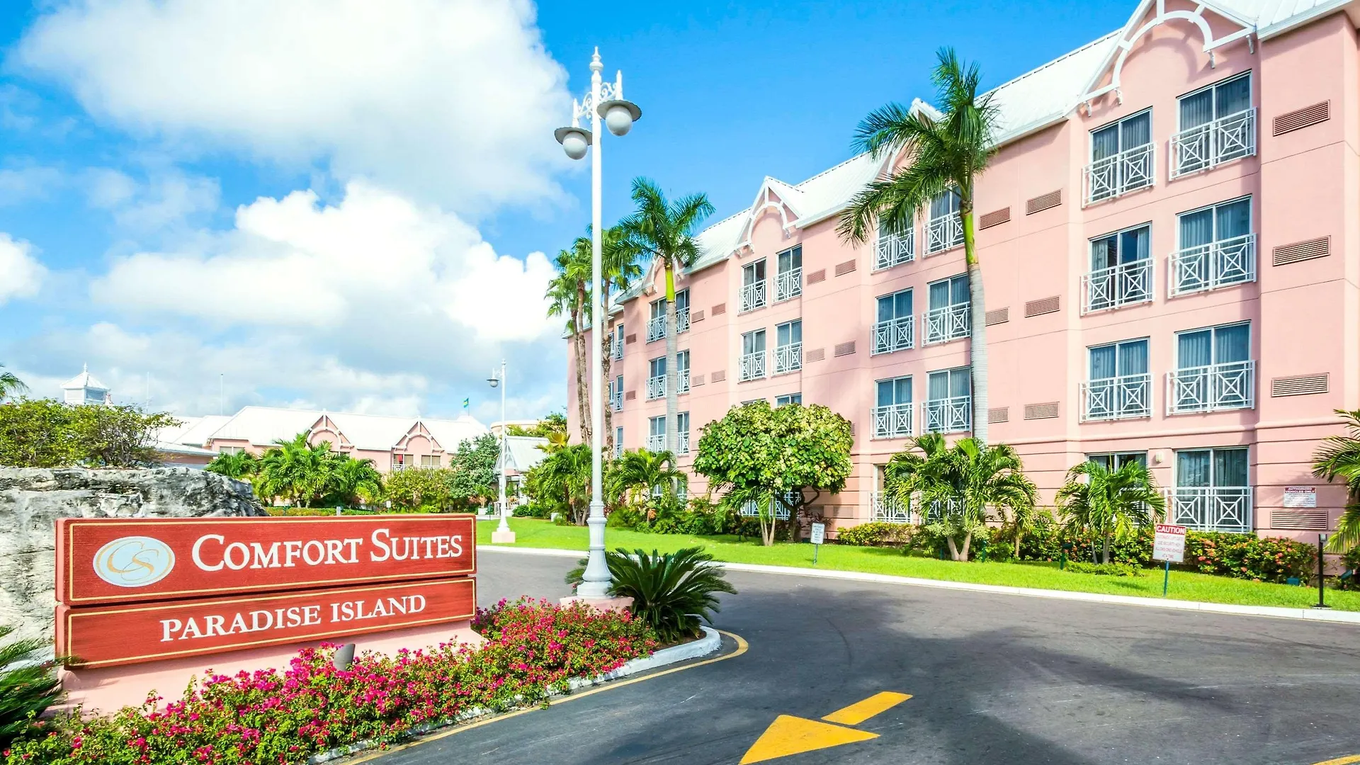 Comfort Suites Paradise Island Creek Village 4*,  Bahamas