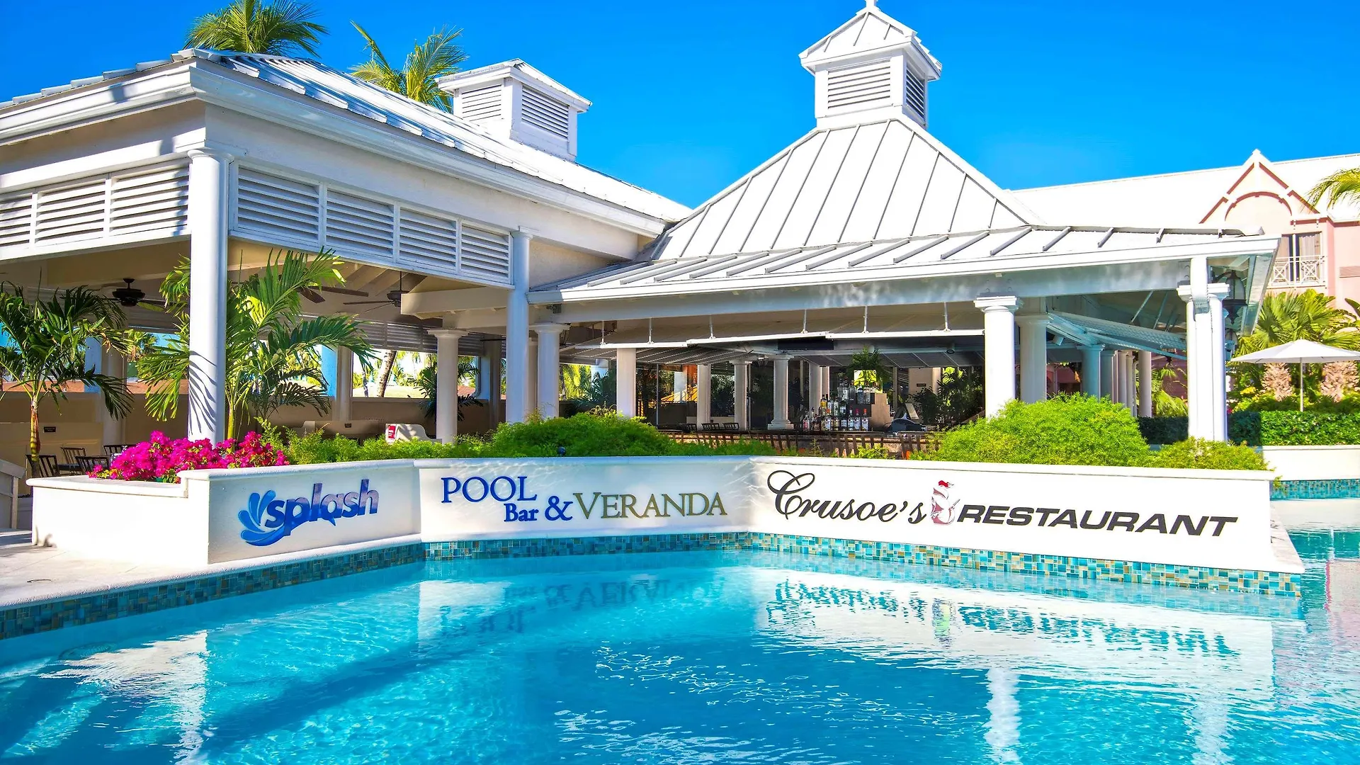 Comfort Suites Paradise Island Creek Village Hotel