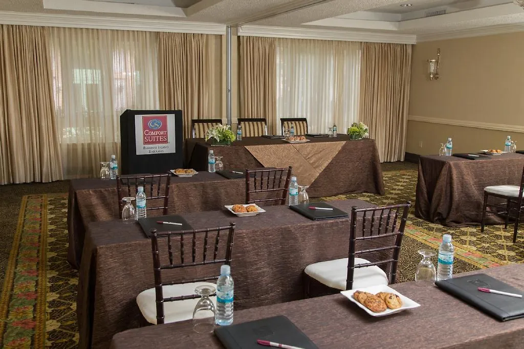 Comfort Suites Paradise Island Creek Village