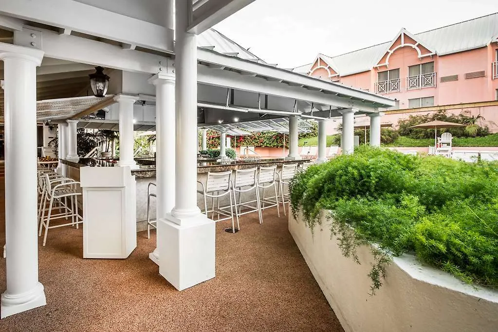 天堂岛康福特茵套房酒店 Creek Village